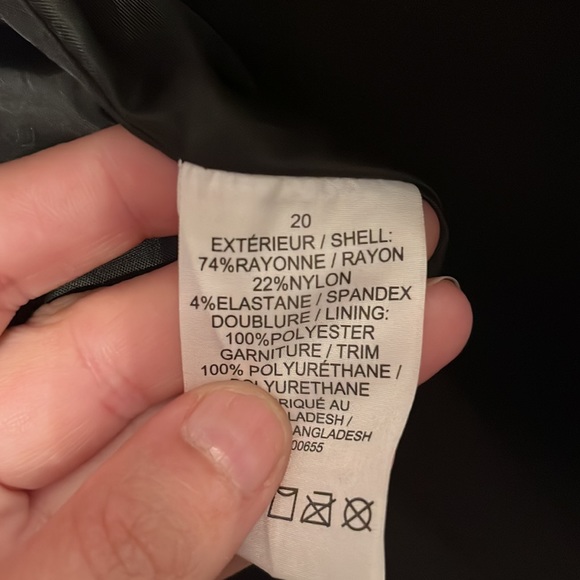 Tuxedo Style Faux Leather Trim Blazer - Picture 4 of 4